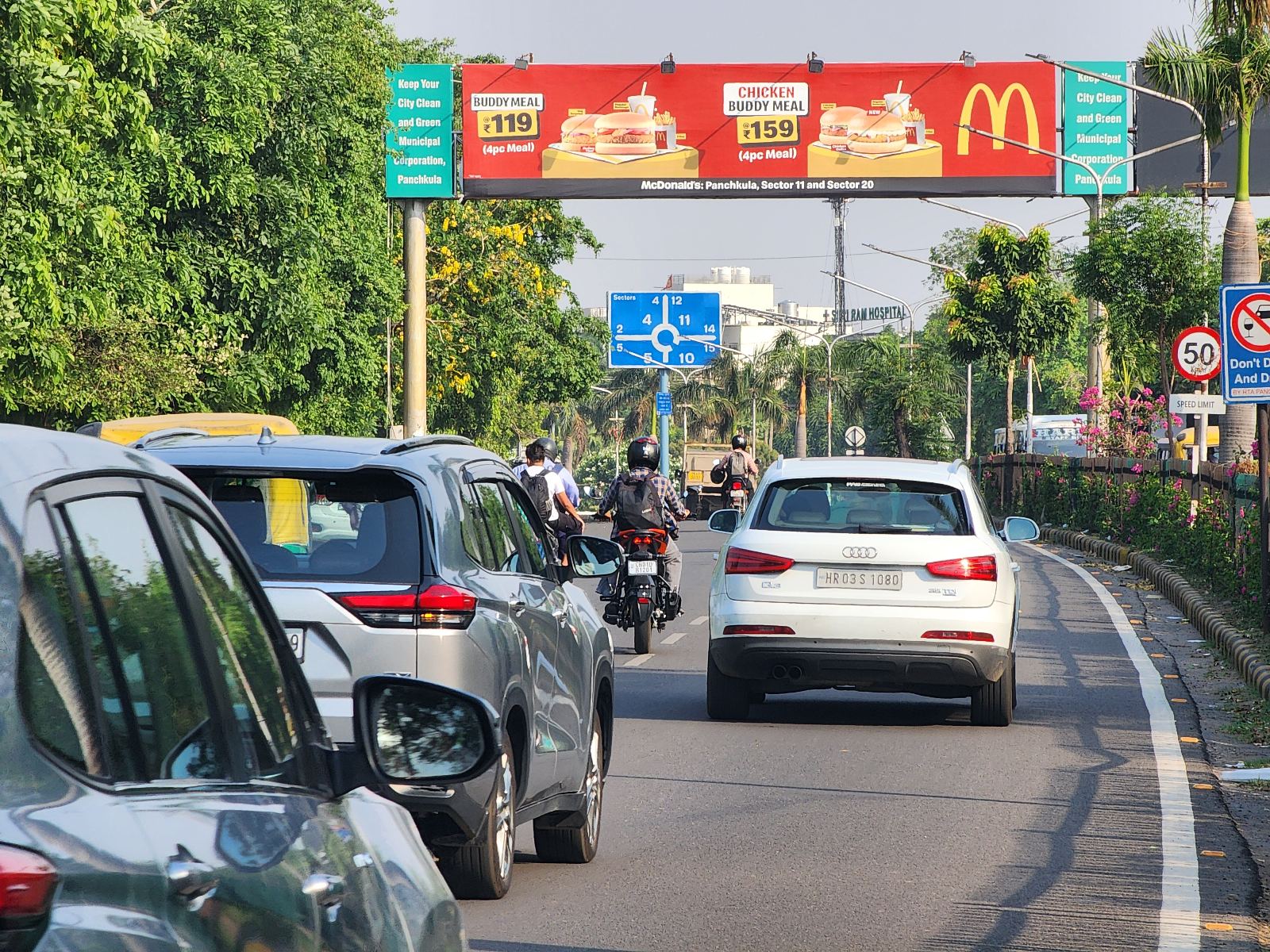 Near Eldeco Towards Paras Hospital / Ojas Hospital Panchkula — Unipole in Panchkula
