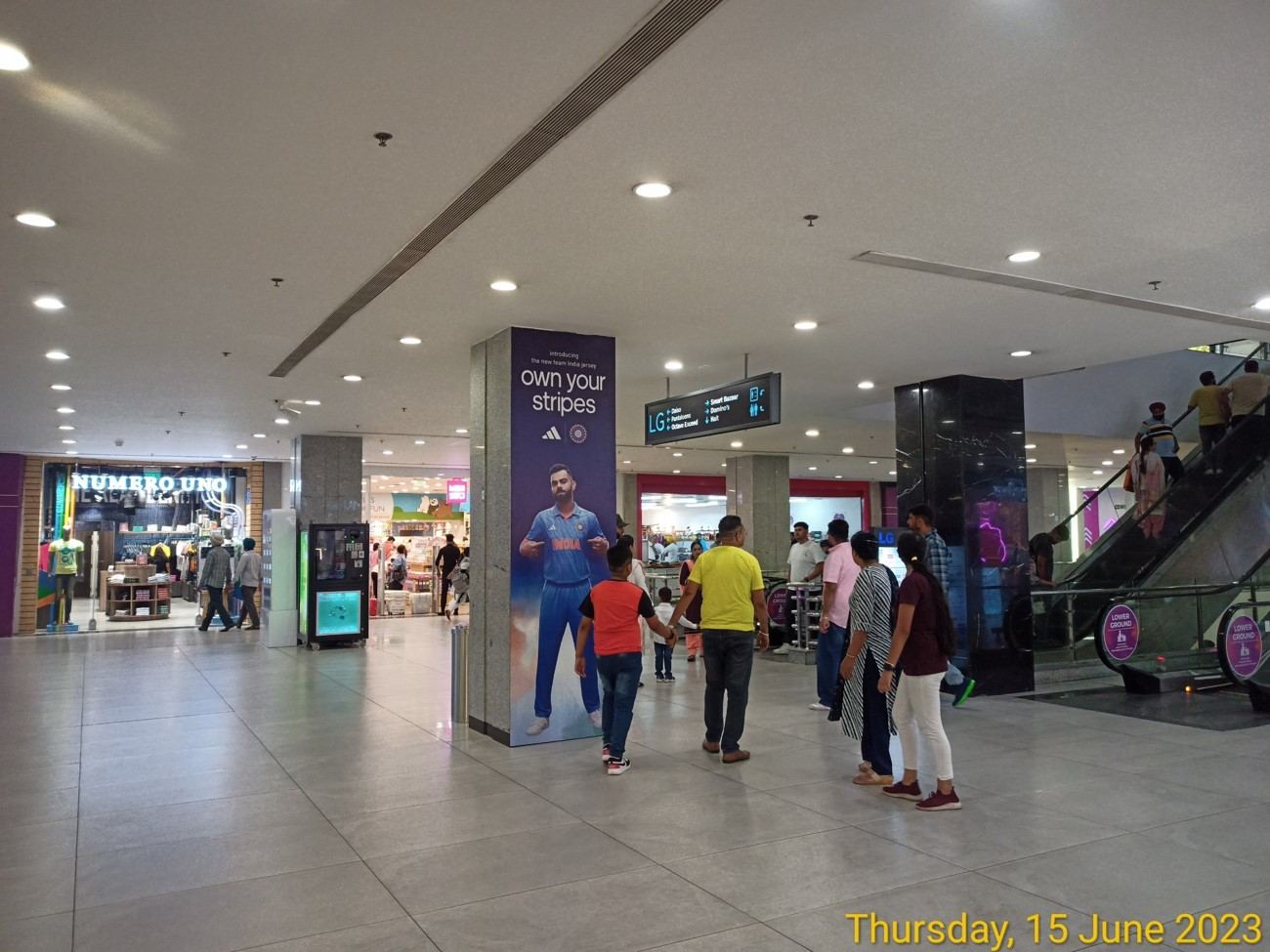 Elante Mall — Pillars - B1 — Mall Branding in Chandigarh
