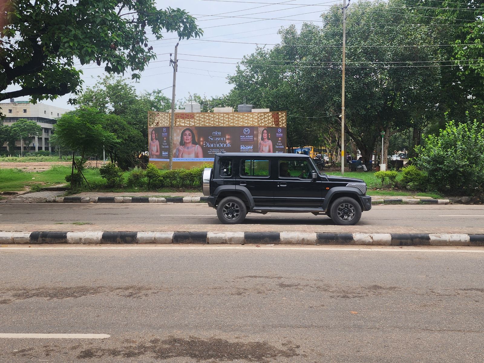 Sector 34 Main market opp. Polka bakery — LED Screen in Chandigarh