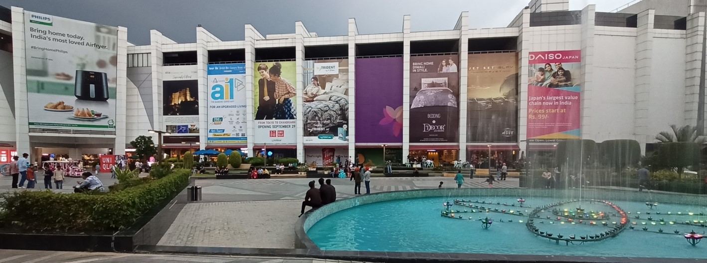 Elante Mall — Court Yard Facade - Valet Parking Area 9 to 10 — view 2