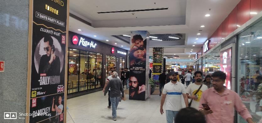 Elante Mall — Pillars - 3rd Floor — Mall Branding in Chandigarh