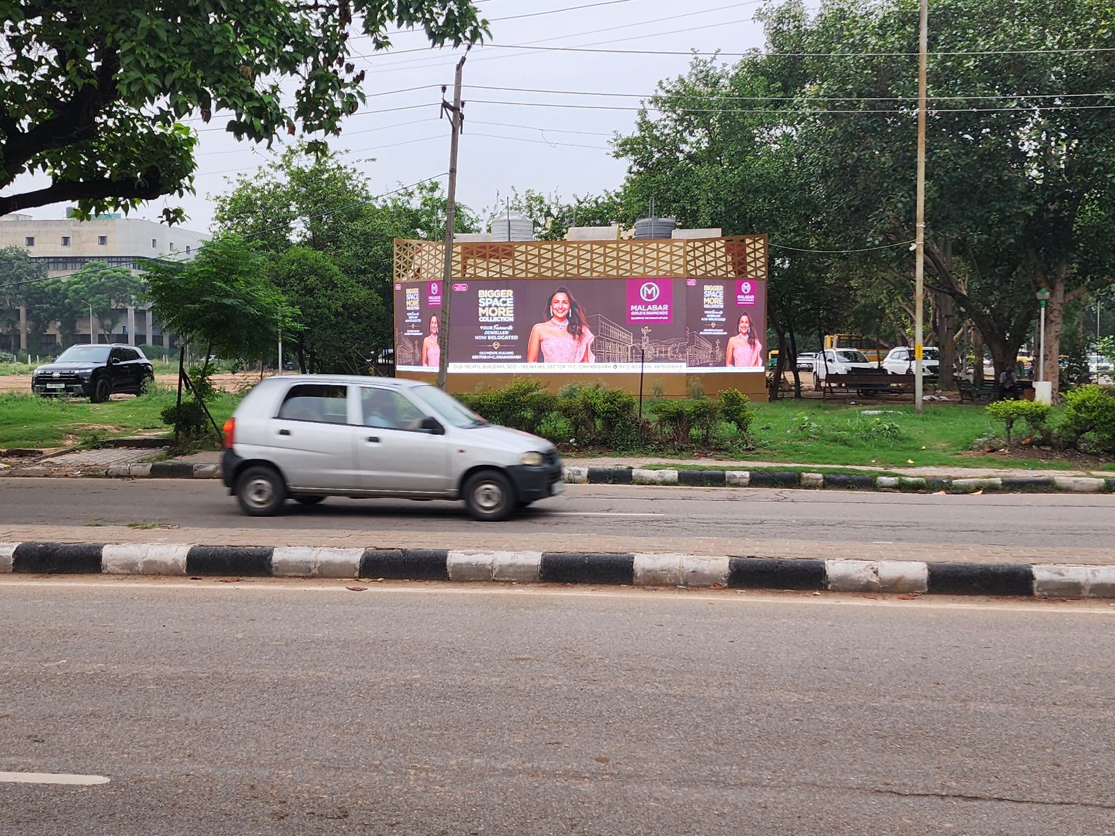 Near Mount View Hotel, Sector 10 — LED Screen in Chandigarh