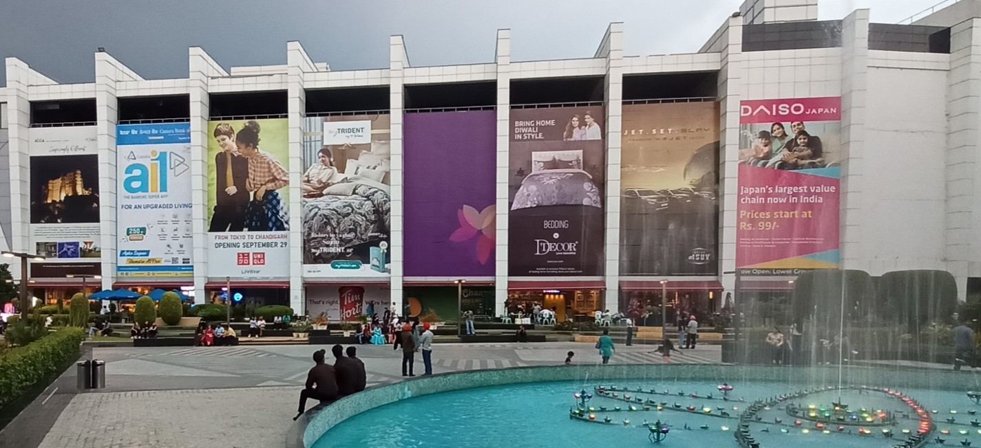 Elante Mall — Court Yard Facade- Valet Parking Area 2 to 8 — Mall Branding in Chandigarh