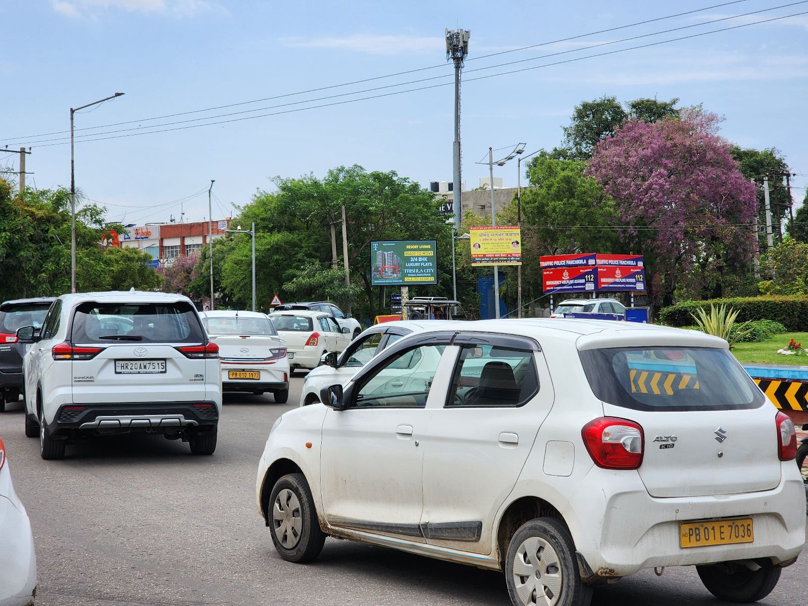 Shalimar Roundabout towards Sector 5 / 8 Road — LED Screen in Panchkula